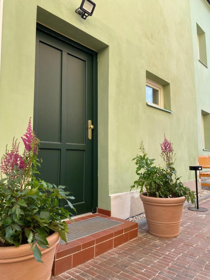 Apartmany Tachov - Couple Exterior photo